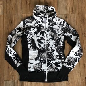 Lululemon Ghost Floral Fleece Jacket - VGUC